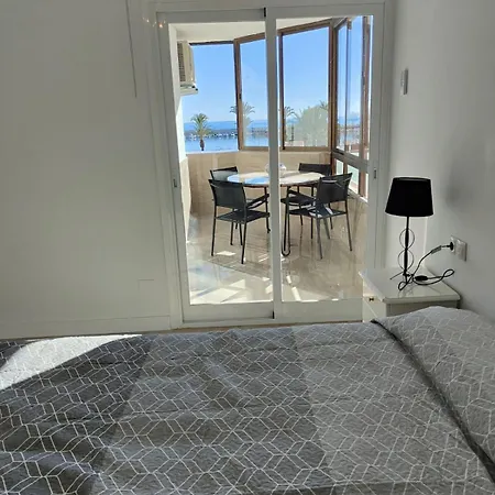 Frente Al Mar Edificio Palmeras Appartement